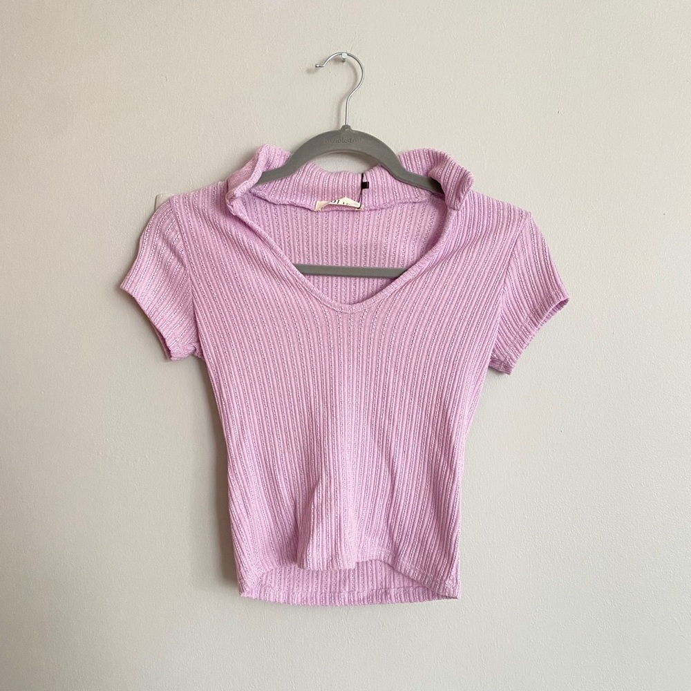 Shirt with collar